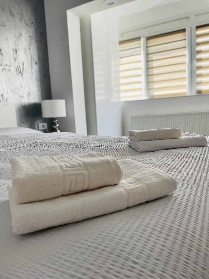 Timisoara Central Apartment New Parking !! Luaran gambar